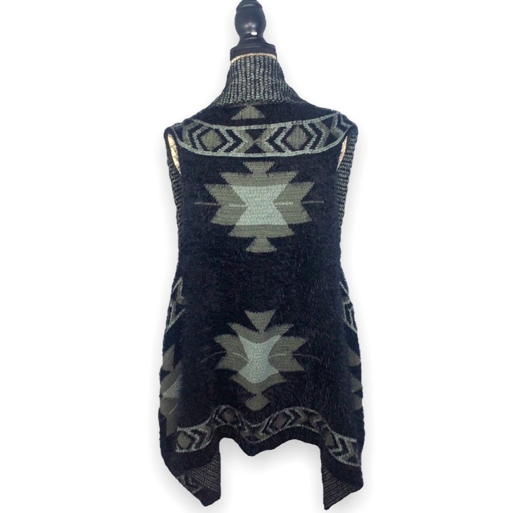Aztec Western Fuzzy Sweater Vest Gray Geometric Pattern Longline Open Front